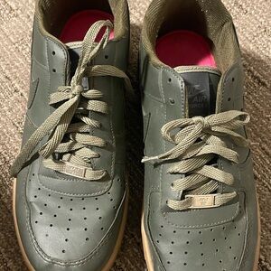 Nike Air Force 1 Men's Green Sneakers